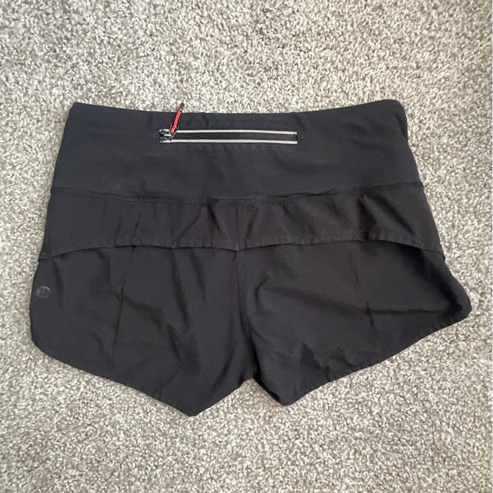 Lululemon black shorts
